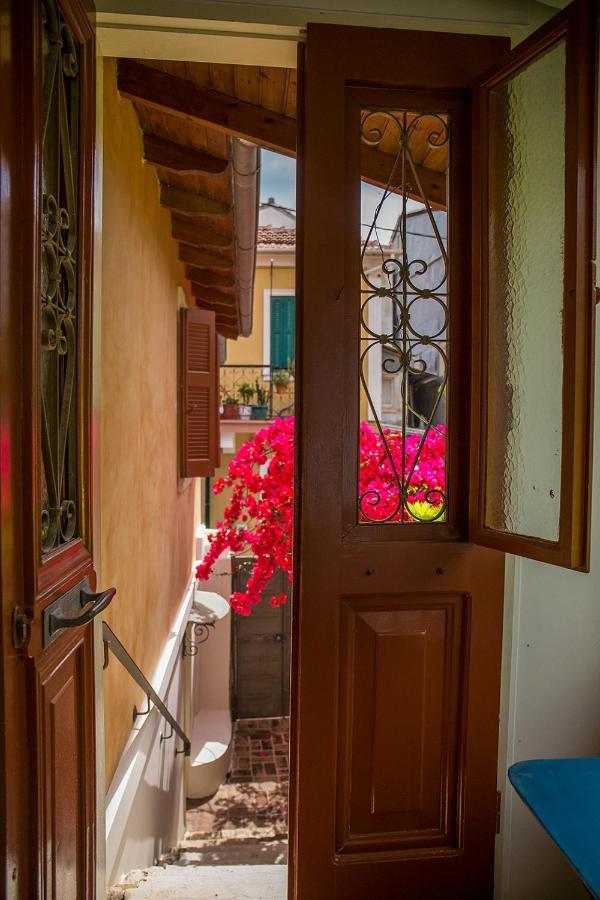 Lefkada Town Traditional House / Cozy Yard Εξωτερικό φωτογραφία